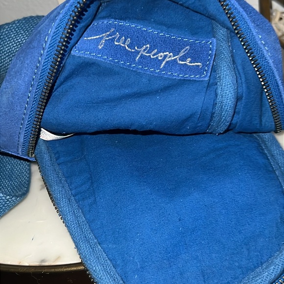 Free People Hudson Suede Sling Bag Royal Blue - Picture 2 of 7